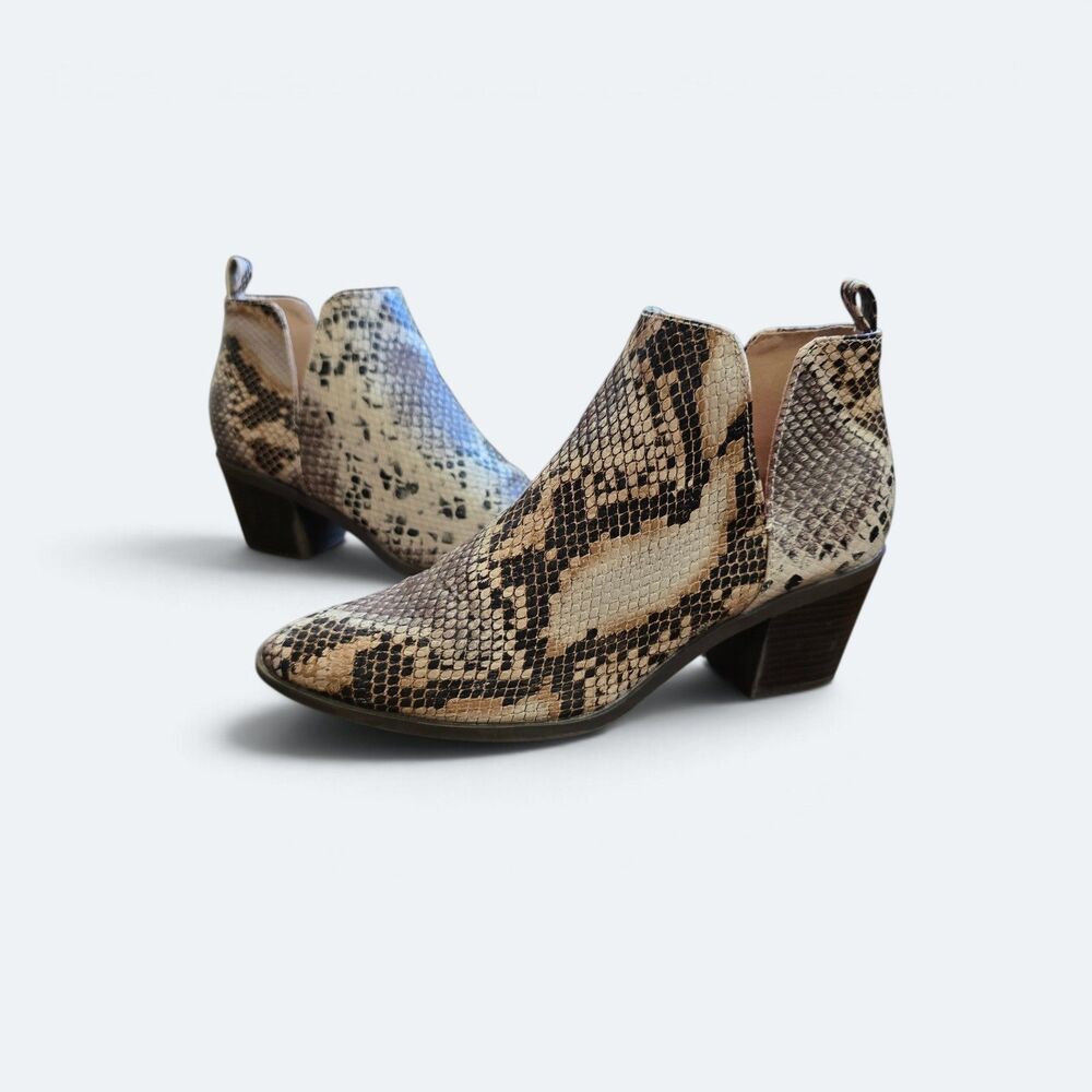Journee Collection Lola Snake Print Cut Out Ankle Booties Block Heel Size 7